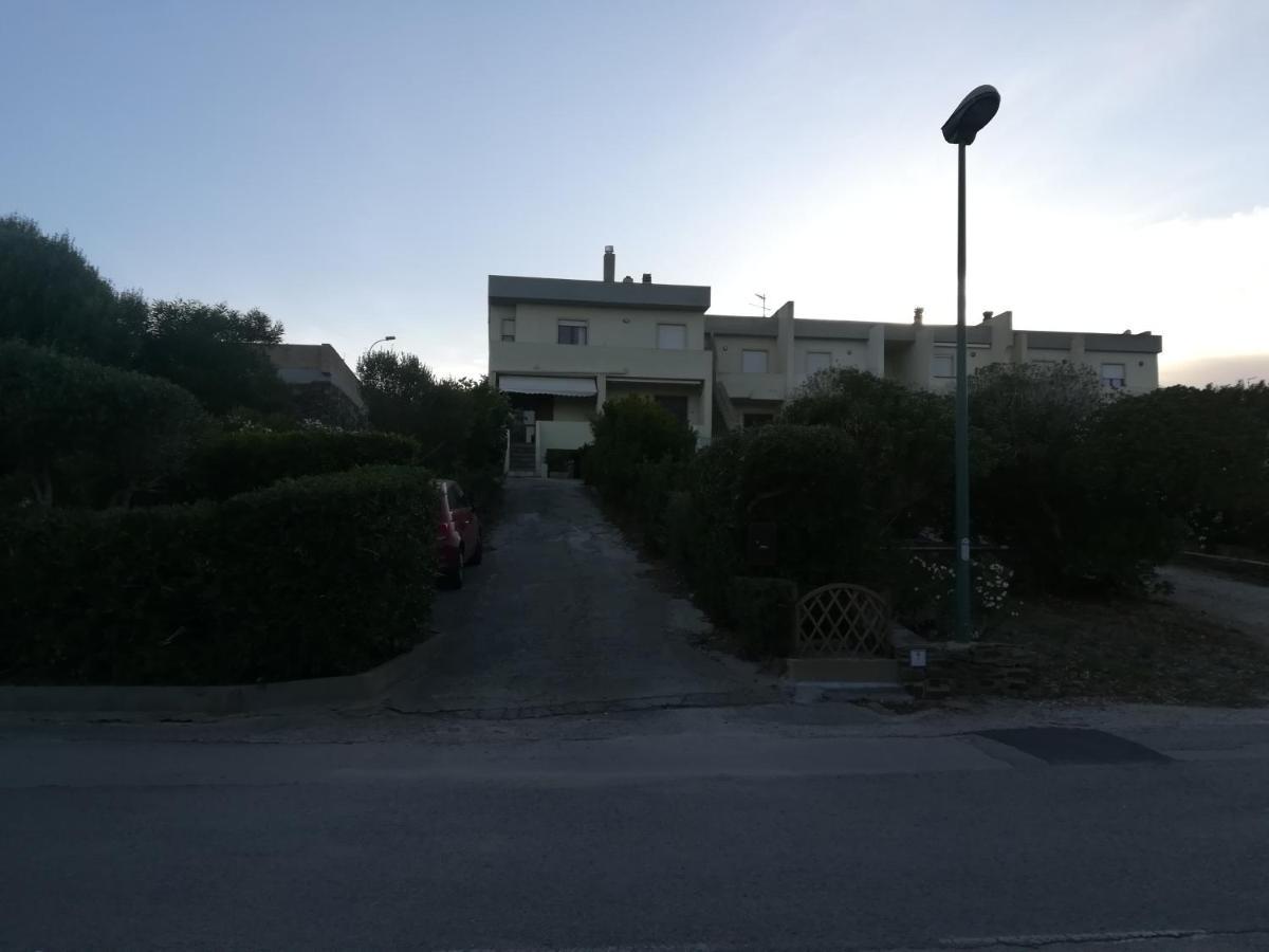 Via Carru E Frau Διαμέρισμα Stintino Εξωτερικό φωτογραφία